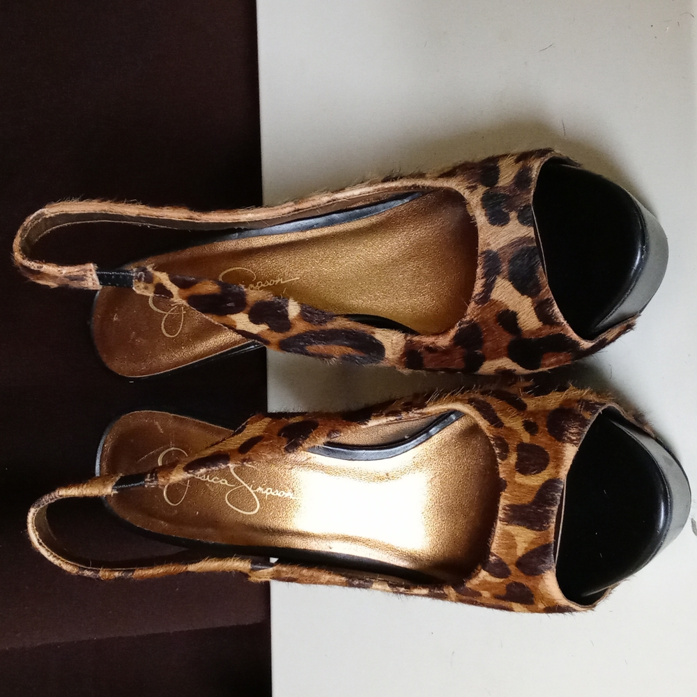 Jessica Simpson 8.5 Leopard shoes